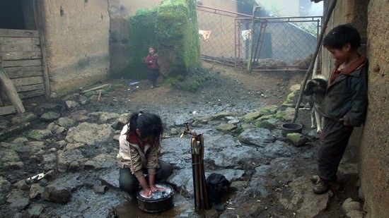 Three Sisters (Wang Bing, 2012)