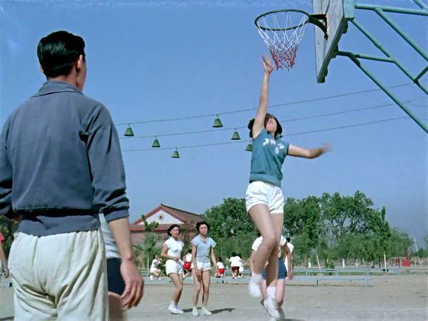 Woman Basketball Player No. 5 (Xie Jin, 1957)